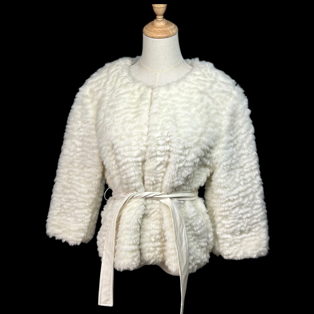 Y2K 2000s Cream Faux Fur BeltedJacket Sz L Soft Glam McBling Luxe mob soft girl